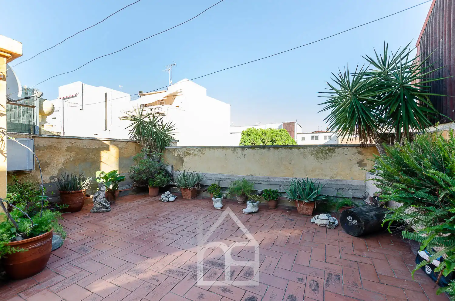 Adosado con terraza en venta en Carrer de Josep Torras i Bages, imagen 2