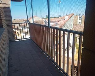 Terrassa de Pis en venda en Navalmanzano amb Calefacció