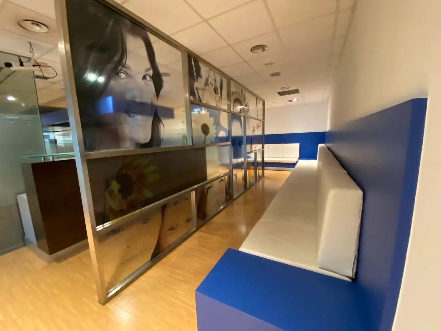 Local comercial en venta en Carrer de Josep Puig i Cadafalch, imagen 2