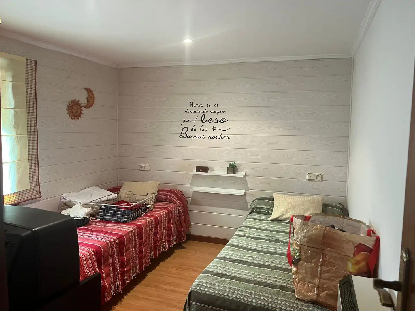 Schlafzimmer von Einfamilien-Reihenhaus zum Verkauf in Valdoviño mit Heizung, Terrasse und Abstellraum