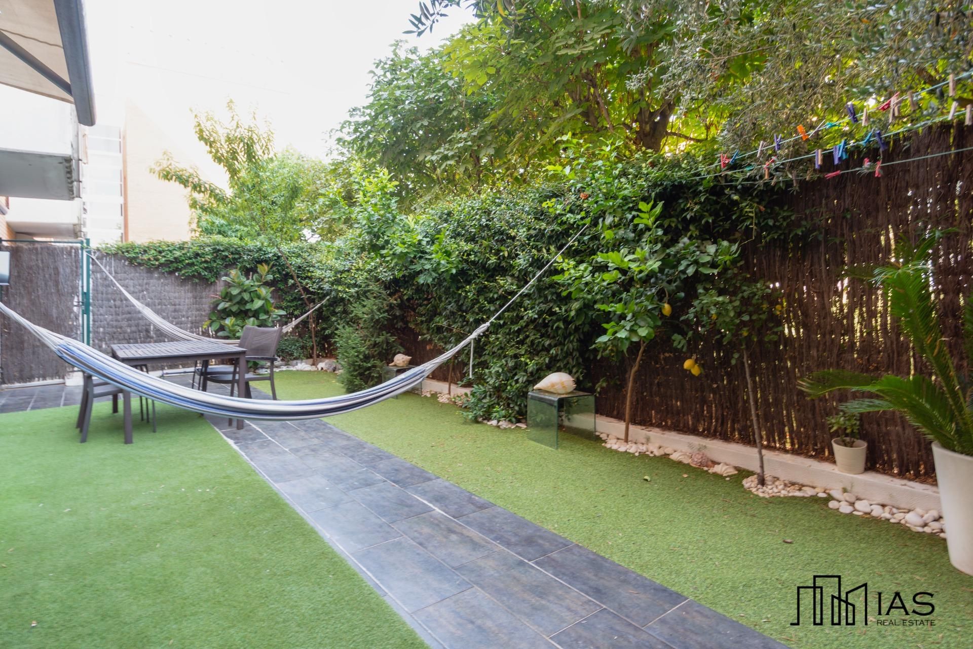 Terrassa de Planta baixa en venda en Sant Cugat del Vallès amb Aire condicionat, Calefacció i Jardí privat