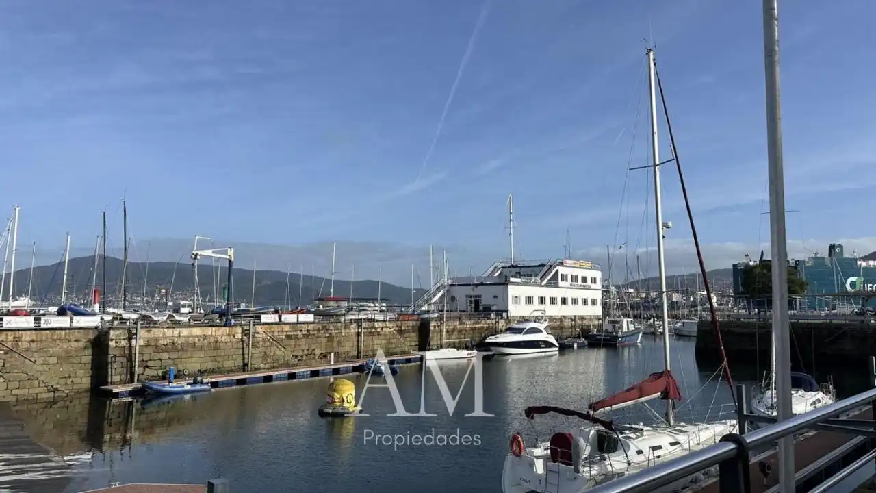 Geschaftsraum zur Miete in Vigo 