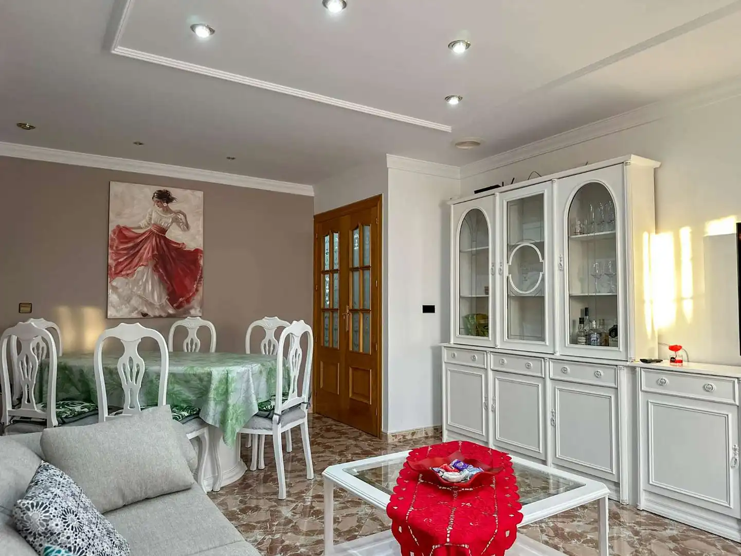 Comedor de Piso de alquiler en Vélez de Benaudalla con Aire acondicionado, Terraza y Amueblado