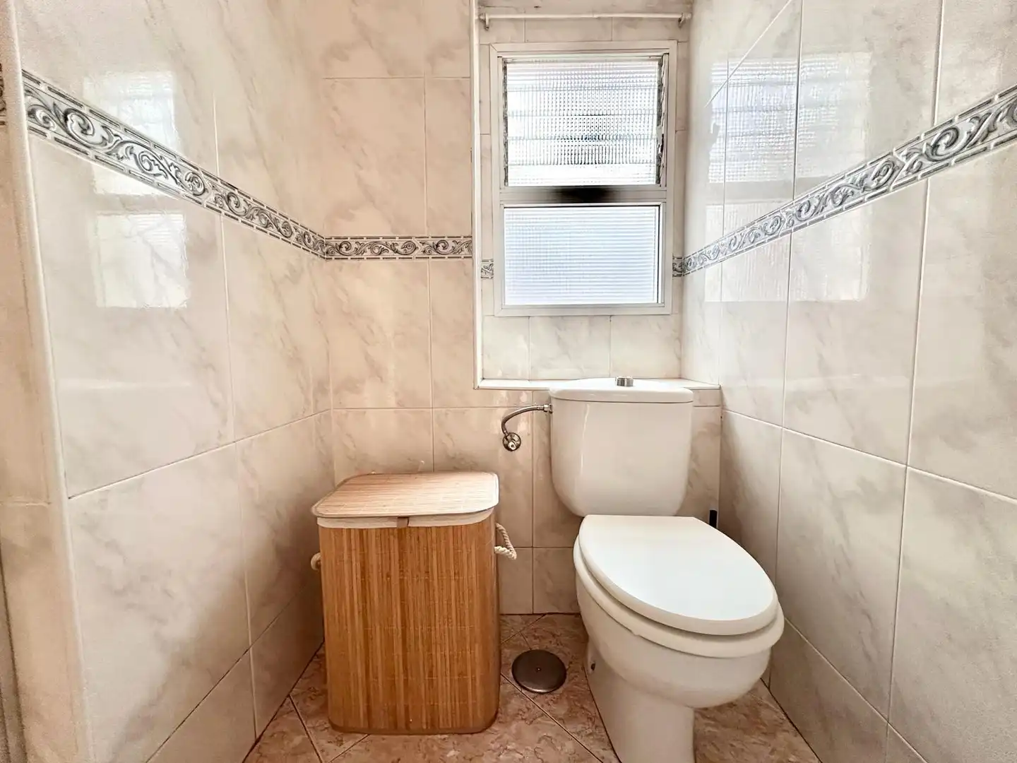 Badezimmer von Wohnung zum Verkauf in Málaga mit Balkon