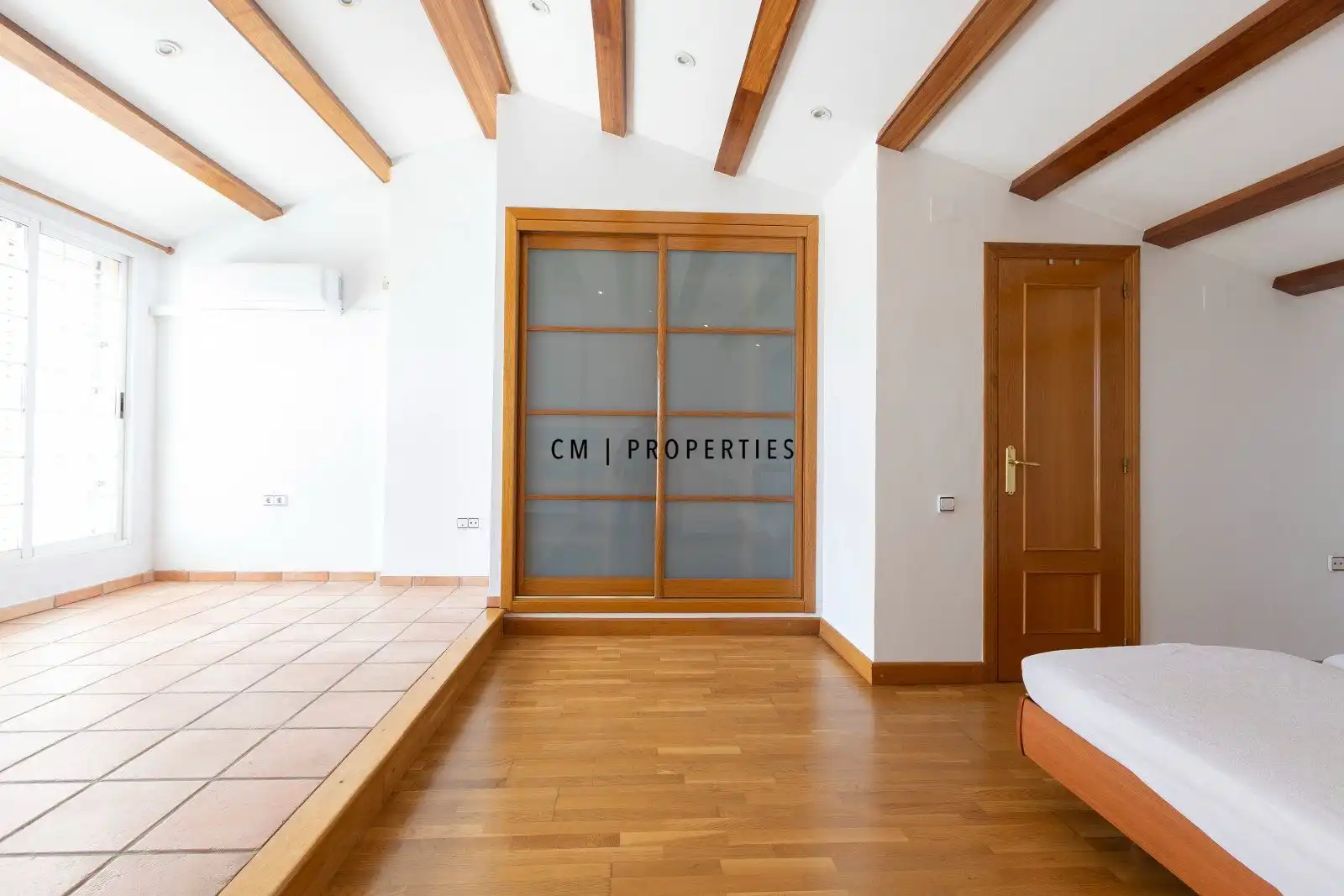 Schlafzimmer von Haus oder Chalet zur Miete in Manises mit Klimaanlage, Terrasse und Möbliert
