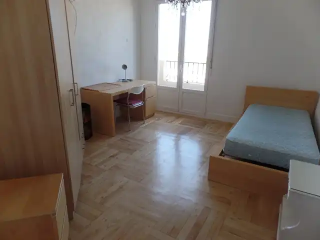 Dormitori de Pis de lloguer en Madrid amb Aire condicionat, Calefacció i Parquet