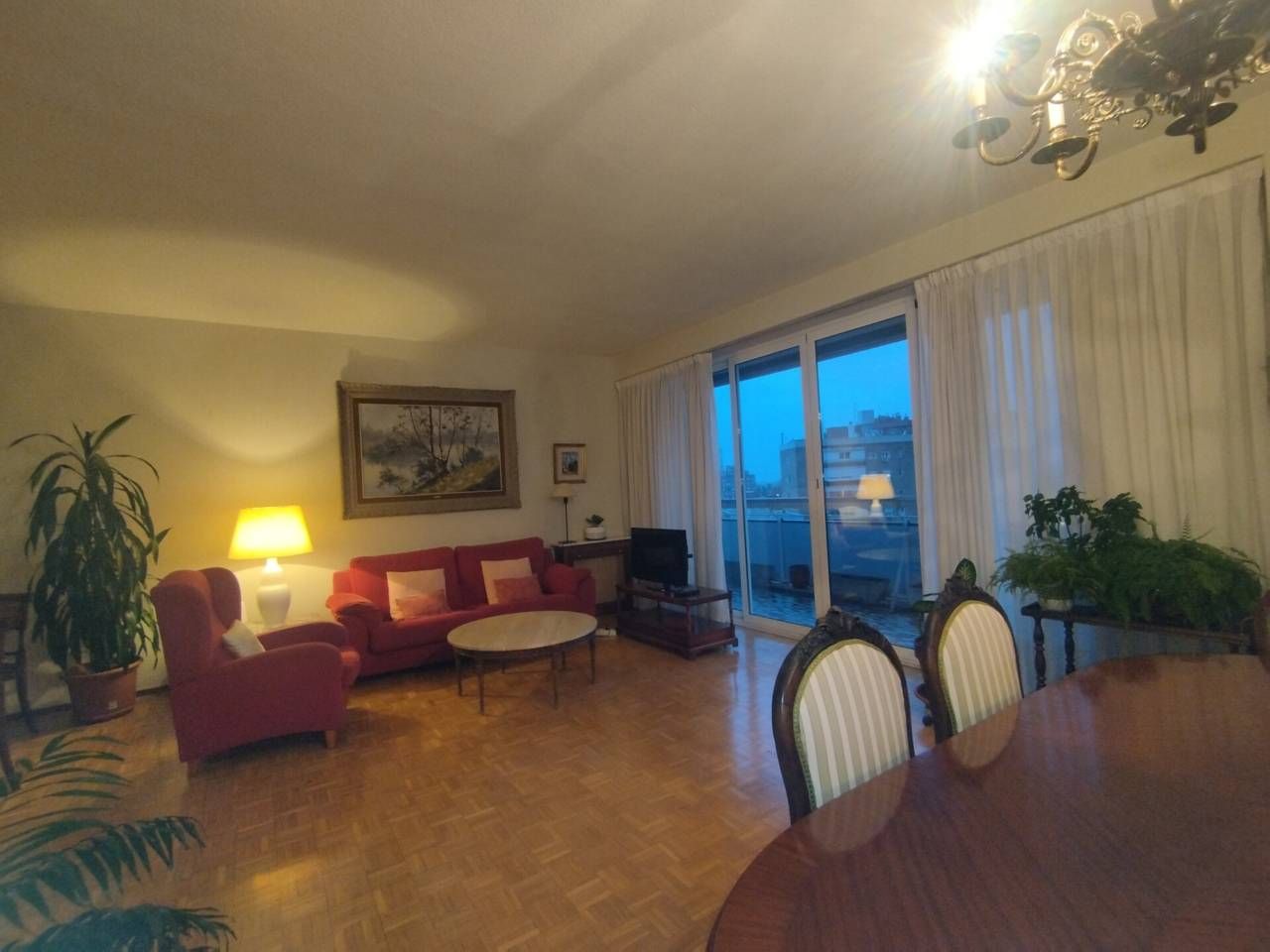 Living room of Flat for sale in  Madrid Capital  with Heating, Parquet flooring and Terrace