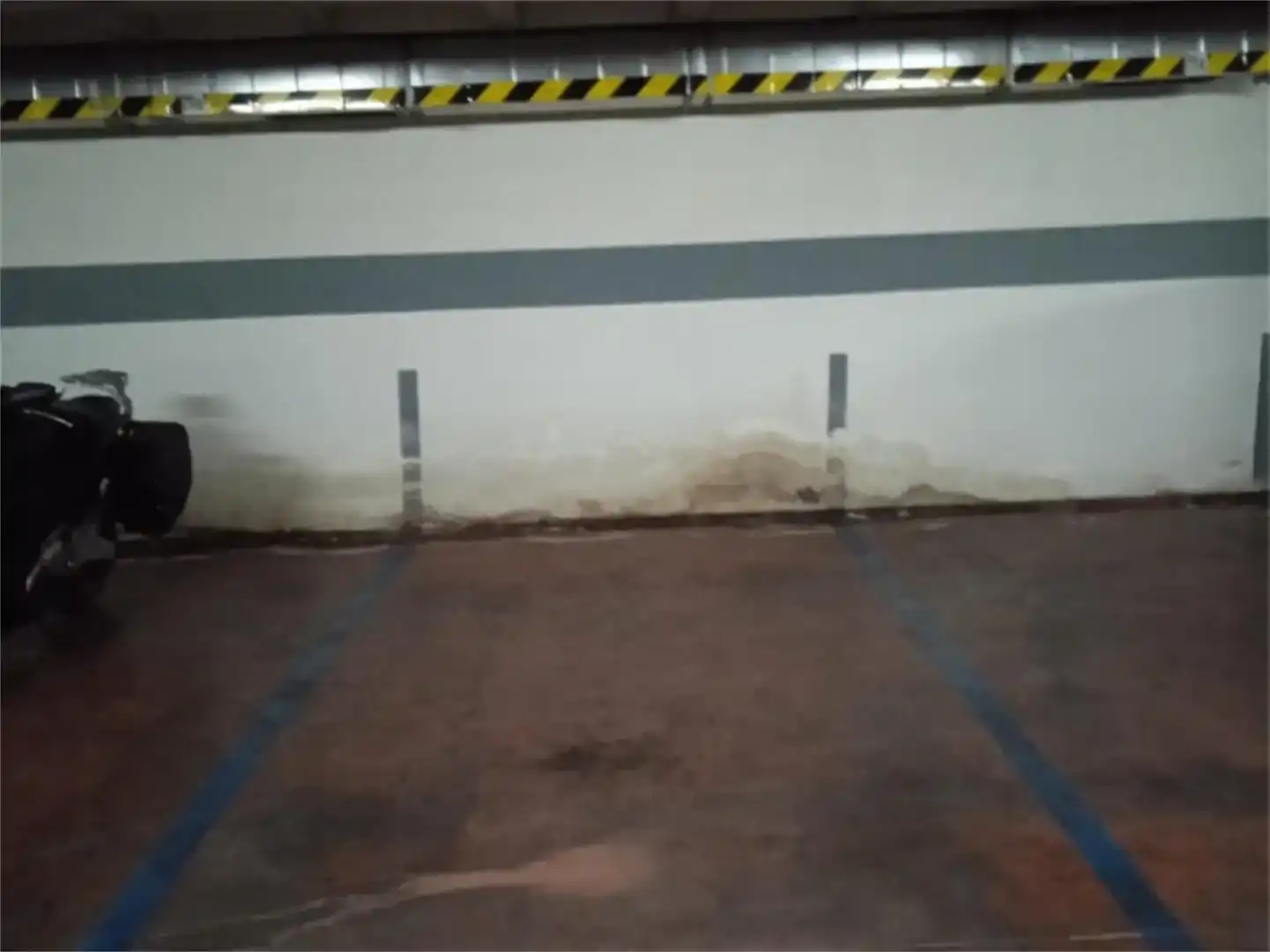 Aparcament de Garatge en venda en Avda de Madrid - Pº de la Estación