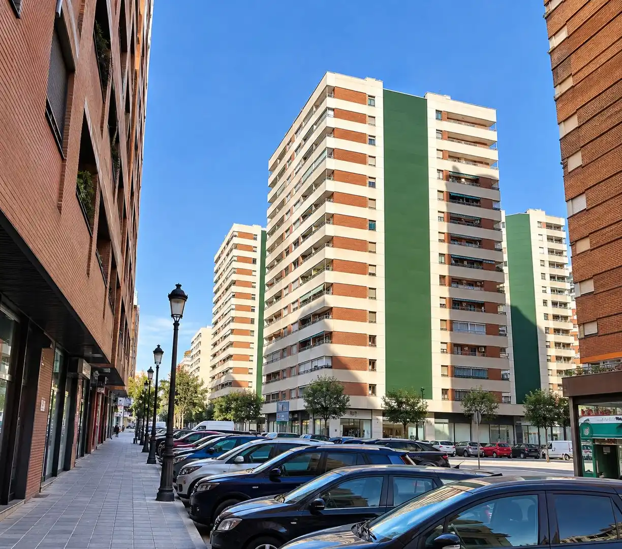 Vista exterior de Pis de lloguer en Valencia amb Aire condicionat, Jardí privat i Balcó