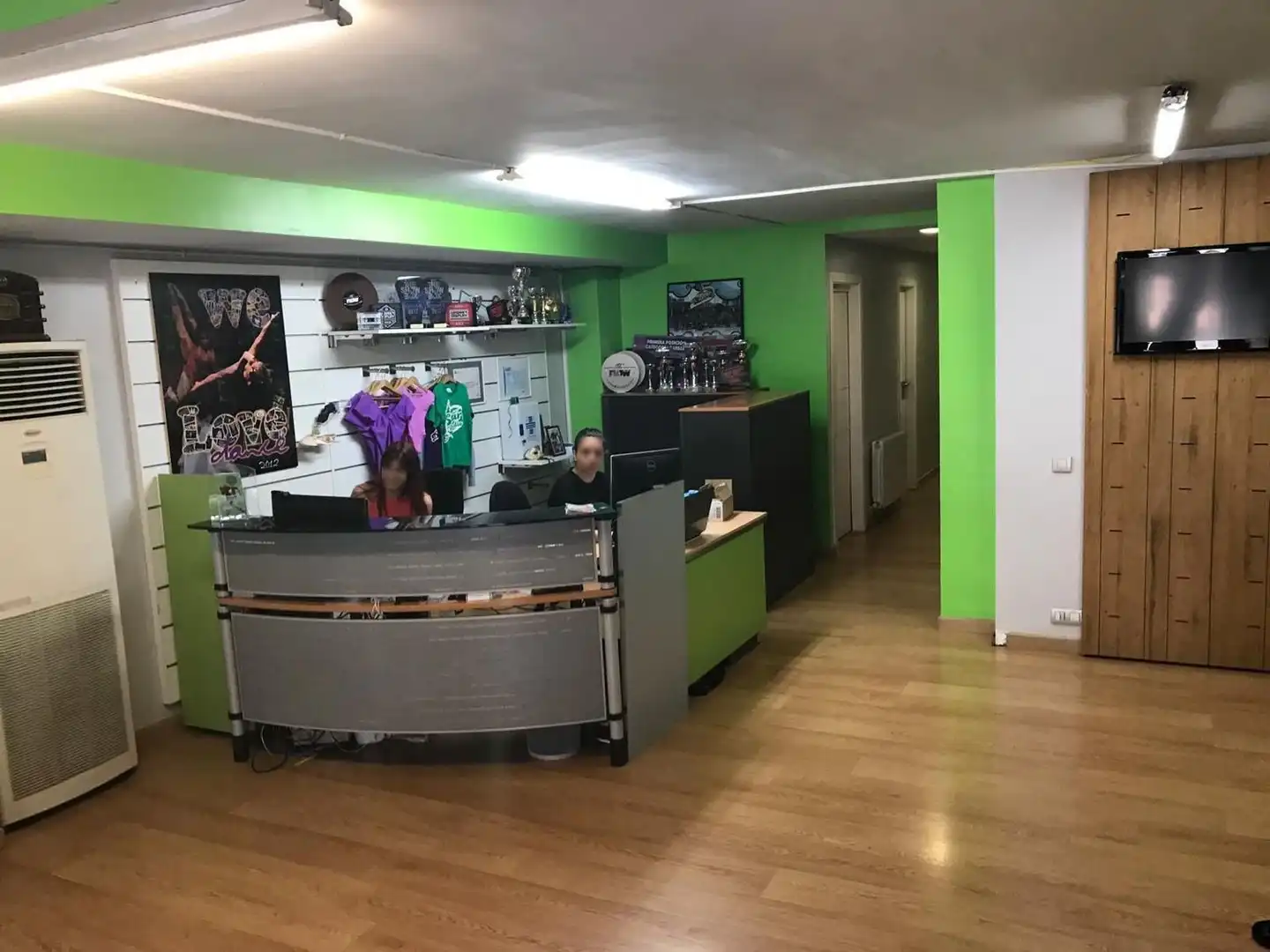 Local en venda en Cornellà de Llobregat amb Aire condicionat