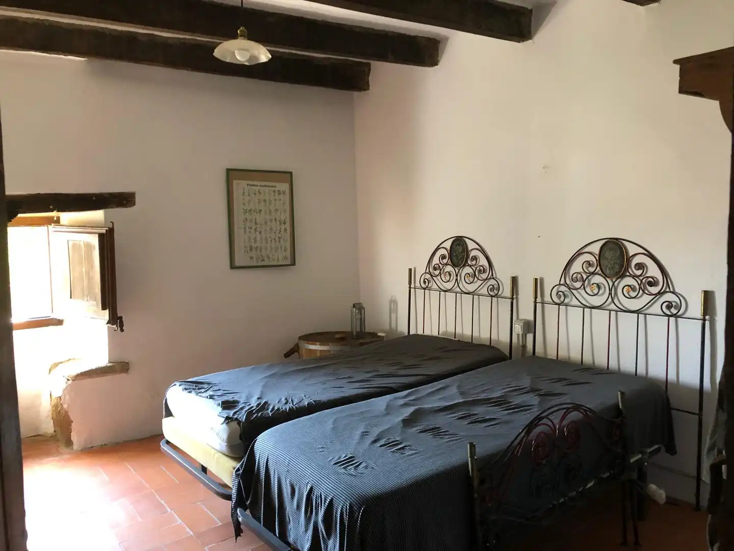 Habitación de Finca rústica en venta en Olot con Aire acondicionado, Calefacción y Jardín privado