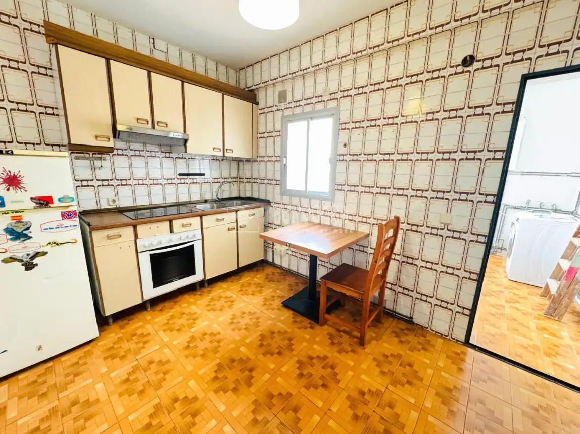 Kitchen of Flat for sale in Talavera de la Reina  with Air Conditioner, Heating and Terrace
