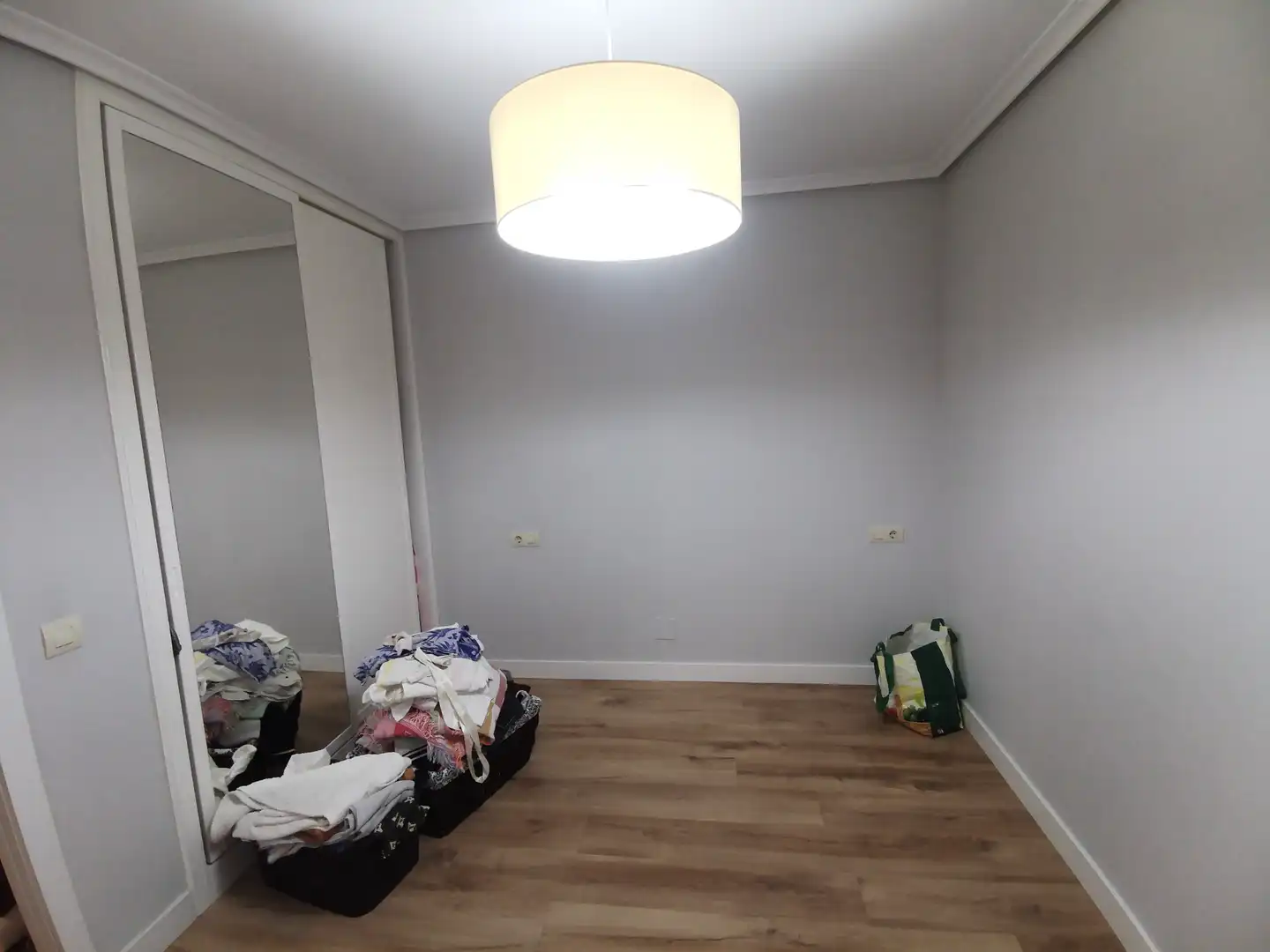 Bedroom of Houses for sale in Avilés  with Heating, Private garden and Parquet flooring