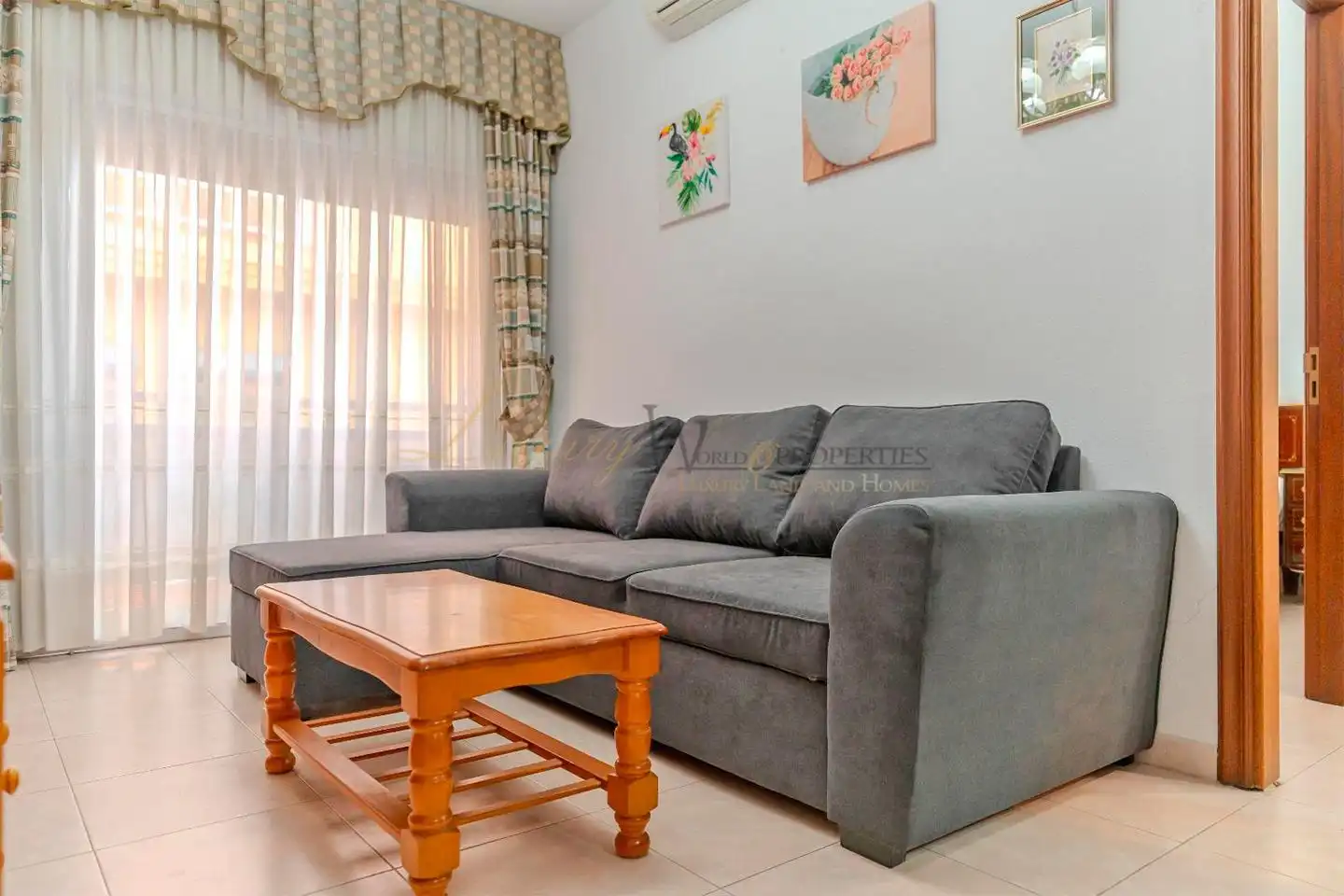Sala de estar de Apartamento en venta en Arona con Amueblado