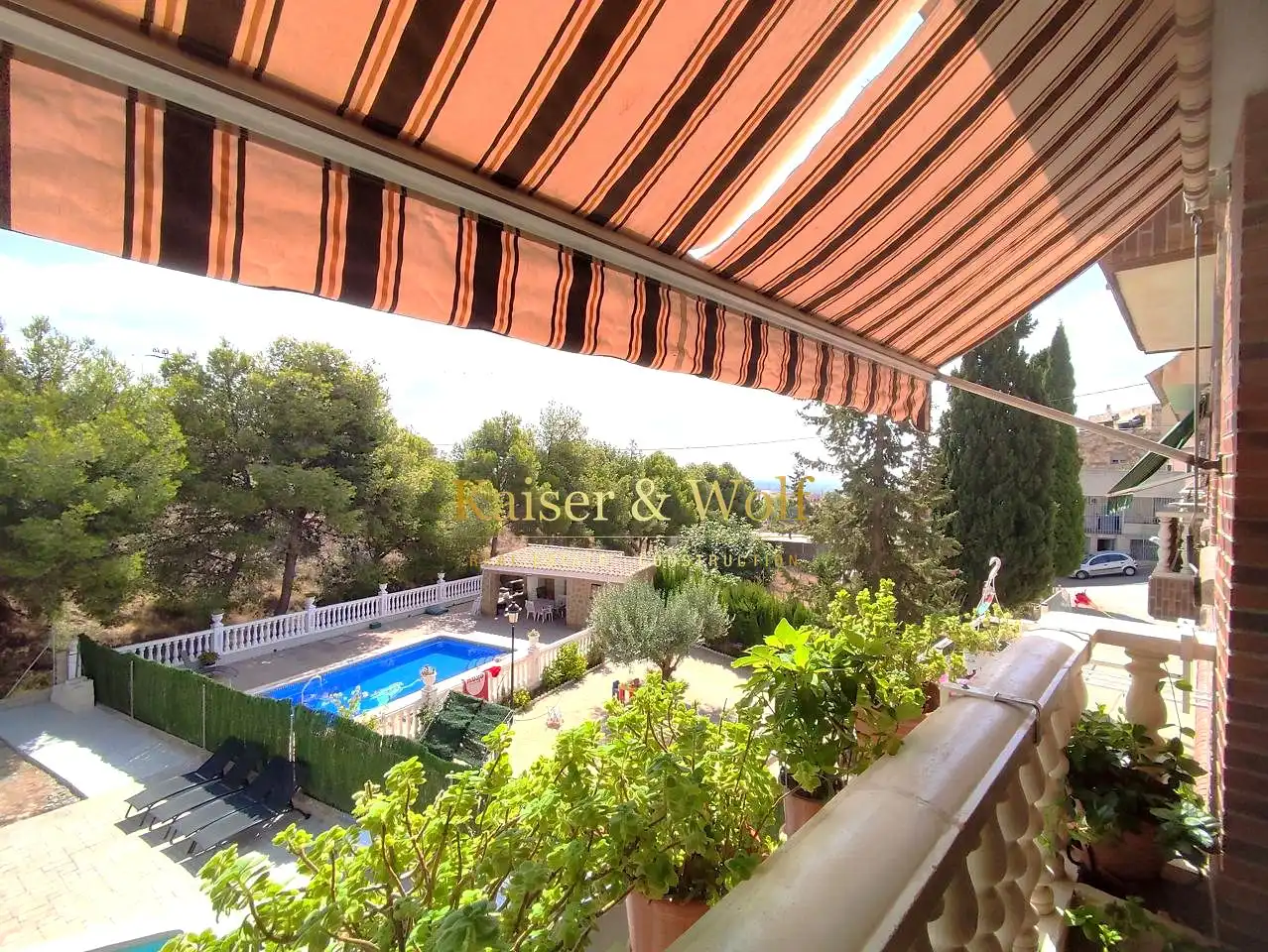 Reihenhaus mit Pool zum Verkauf in calle Sendra