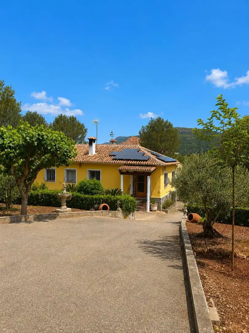 Exterior view of Houses for sale in Simat de la Valldigna  with Air Conditioner, Heating and Swimming Pool