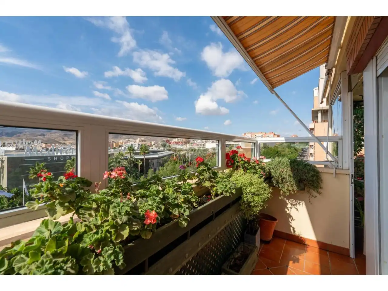 Ático en venta en Avenida Del Mediterráneo, Nueva Andalucía