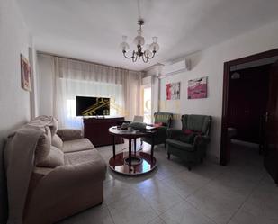 Sala d'estar de Pis de lloguer en Cáceres Capital amb Terrassa