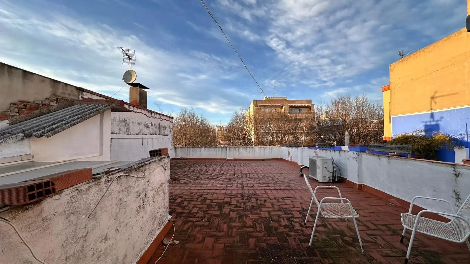 Exterior view of Houses for sale in L'Alcúdia  with Air Conditioner, Terrace and Storage room
