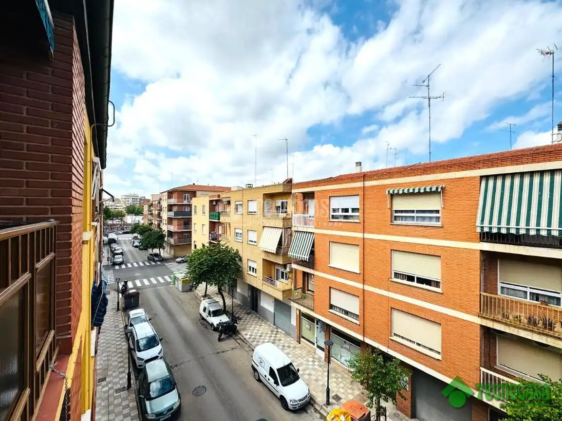Vista exterior de Pis en venda en Albacete amb Aire condicionat, Calefacció i Terrassa