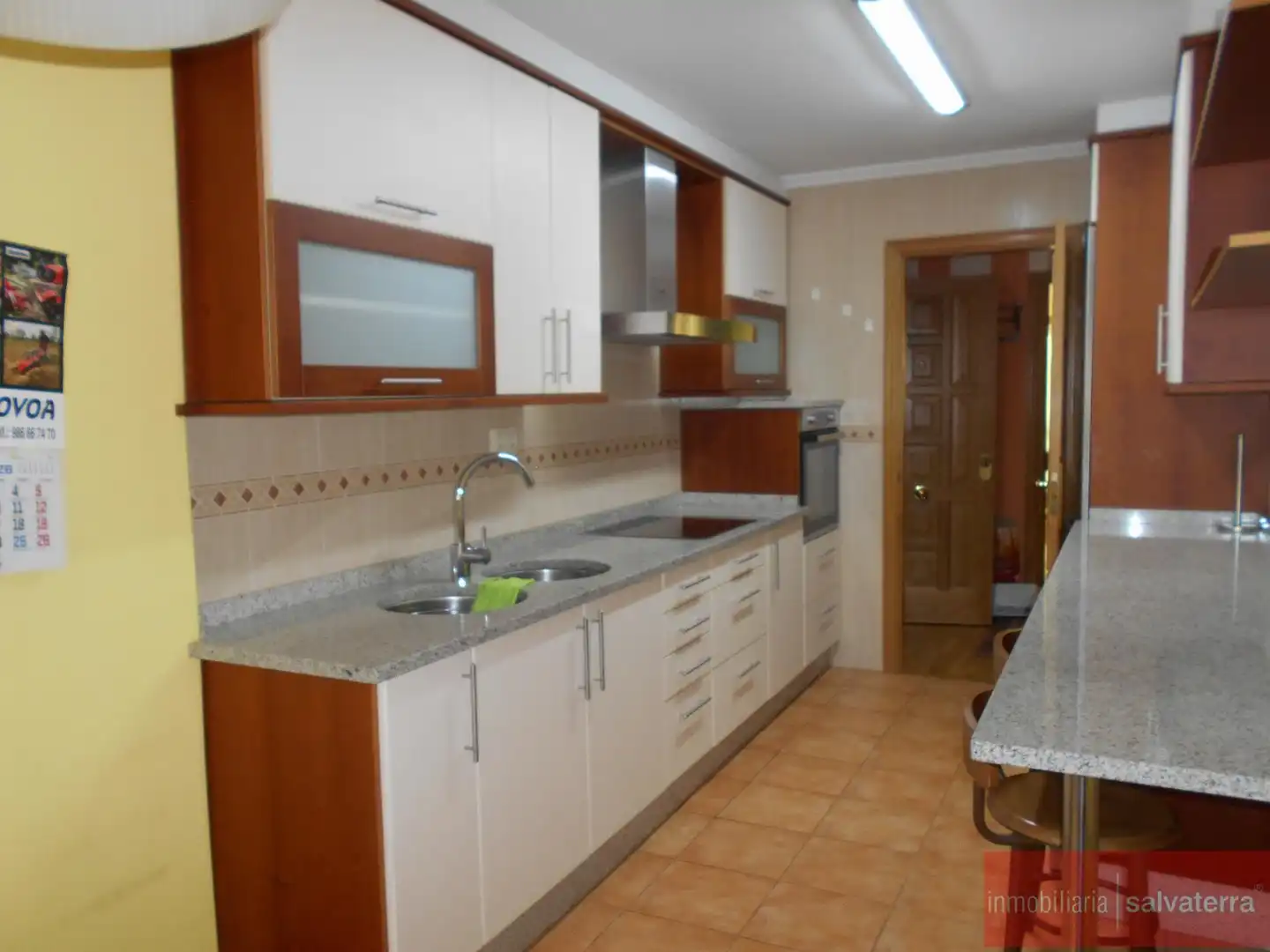 Cocina de Piso de alquiler en As Neves   con Calefacción