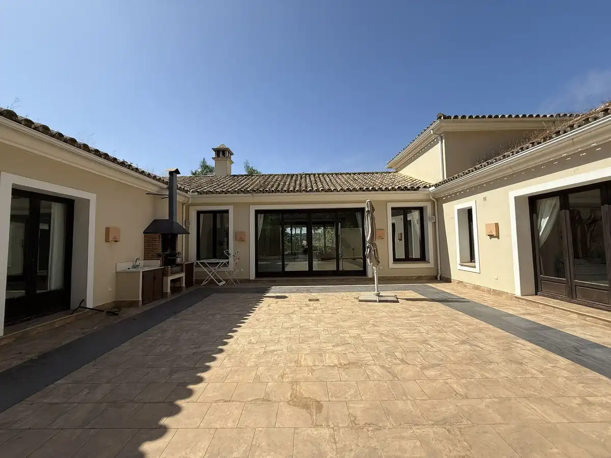 Detached house with pool for sale in Sotogrande Alto, imagen 28