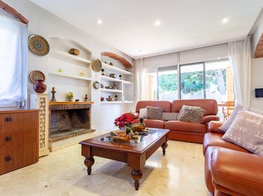 Casa amb balcó en venda a CAVET