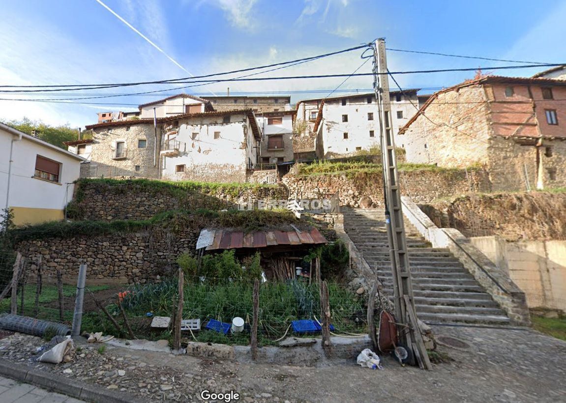 Vista exterior de Casa adosada en venta en Villoslada de Cameros con Calefacción