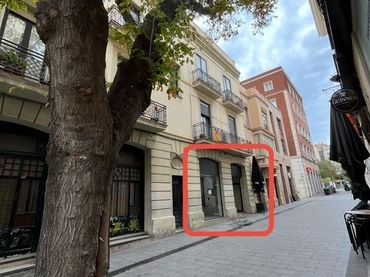 Locale commerciale in vendita a Carrer del Mestre Rius 10