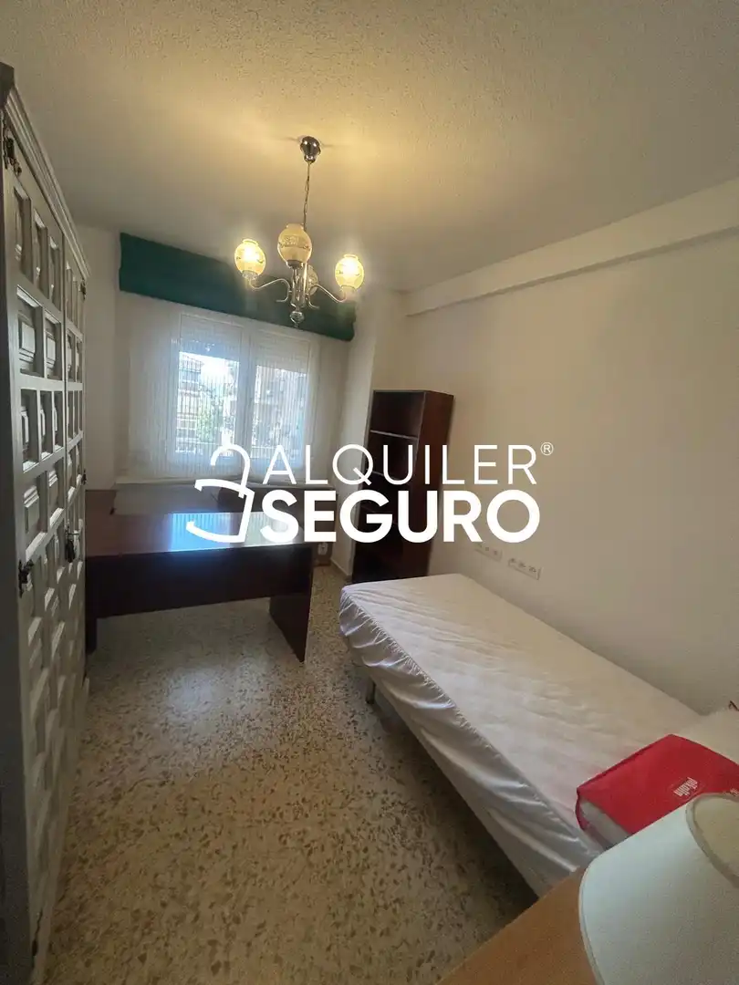 Bedroom of Flat for rent in Granada  with Air Conditioner, Terrace and Furnished