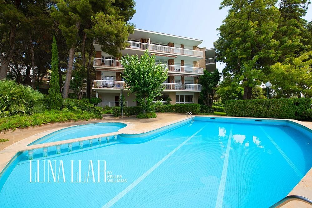 Exterior view of Flat for sale in Castelldefels  with Heating, Parquet flooring and Terrace