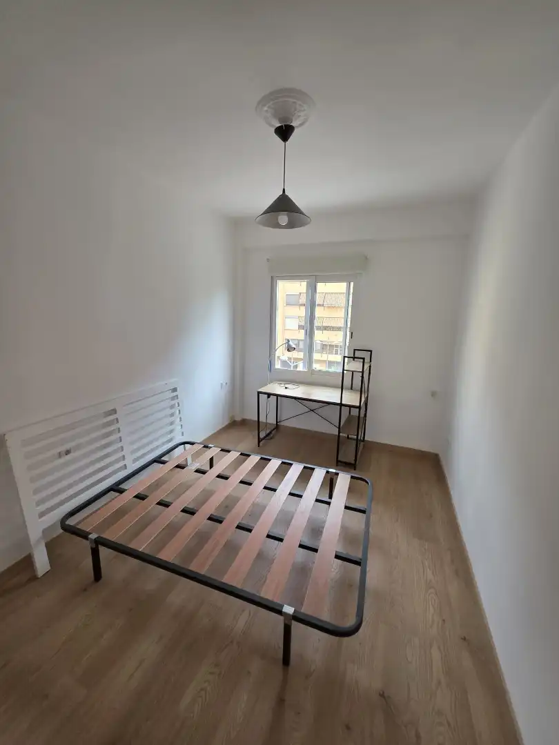Bedroom of Flat for rent in Valencia  with Air Conditioner, Furnished and Oven