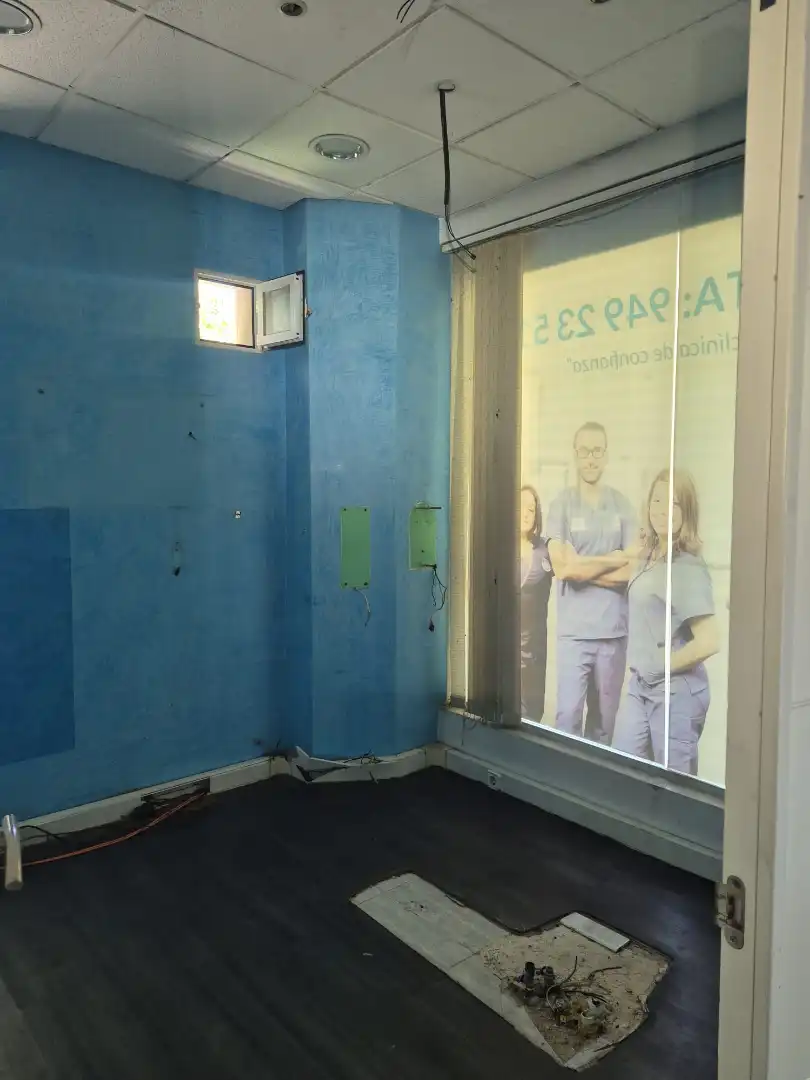 Local comercial de lloguer a Avenida del Ejército 1, imagen 4