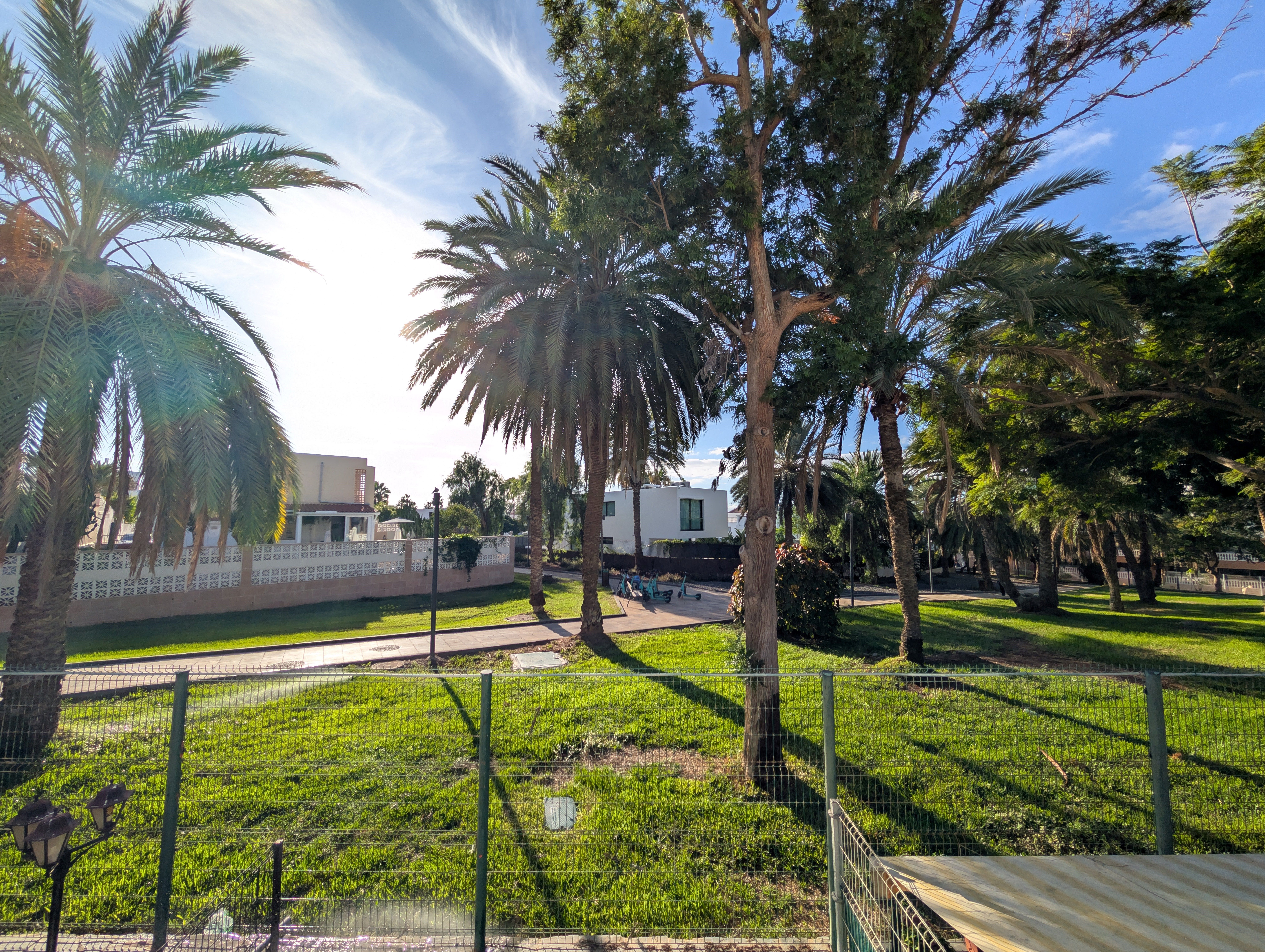 Vista exterior de Casa adosada en venda en Adeje amb Terrassa i Piscina