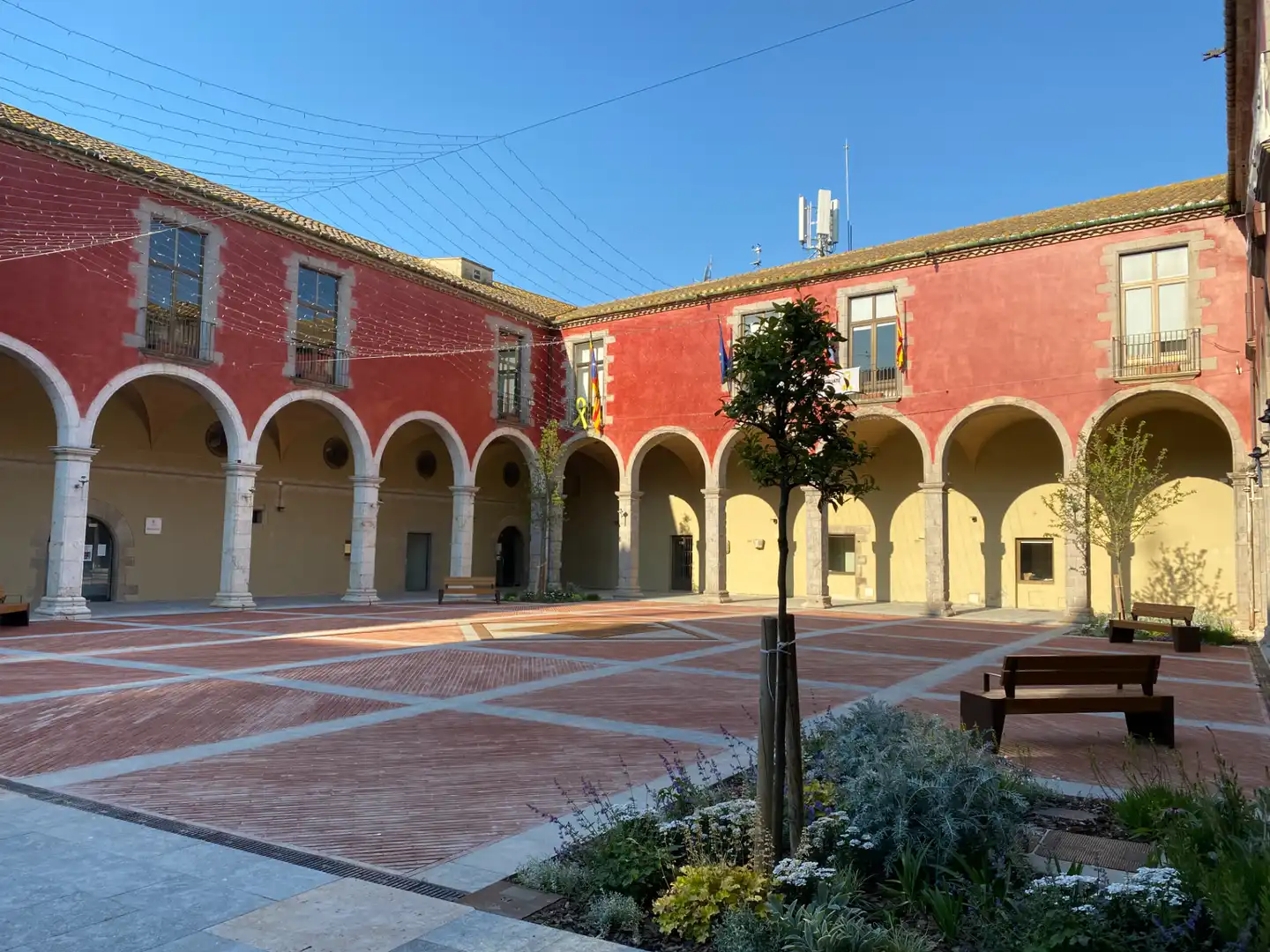 Vista exterior de Piso en venta en Castelló d'Empúries