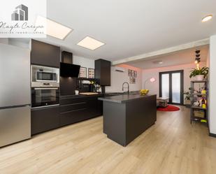 Kitchen of Flat for sale in  Granada Capital  with Heating, Terrace and Balcony