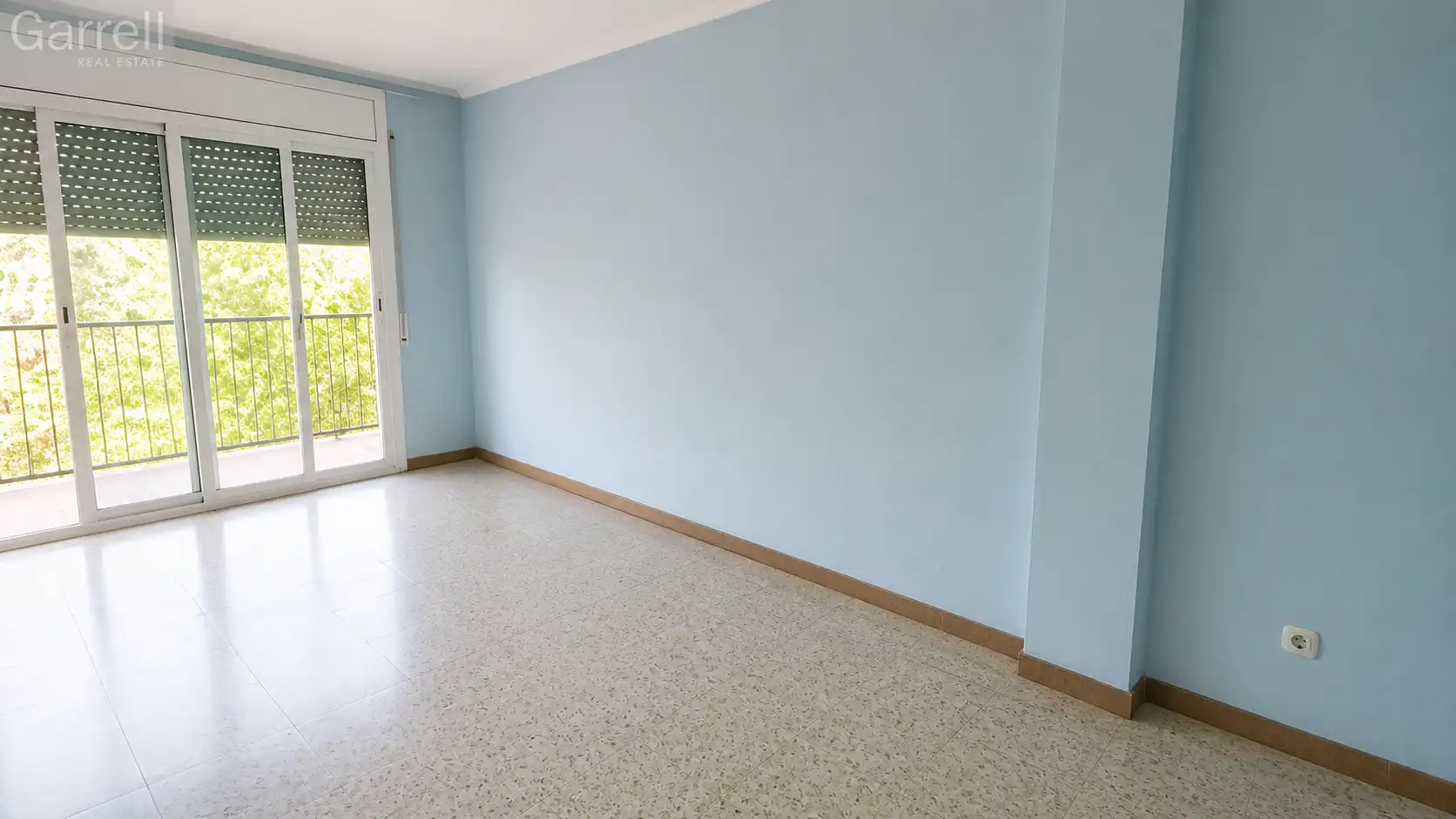 Bedroom of Flat for sale in Figueres