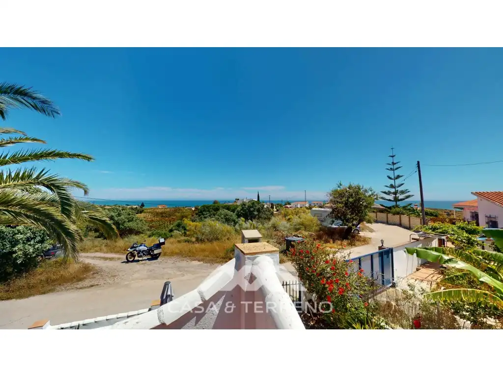 Vista exterior de Casa o chalet en venta en Vélez-Málaga con Aire acondicionado, Jardín privado y Terraza