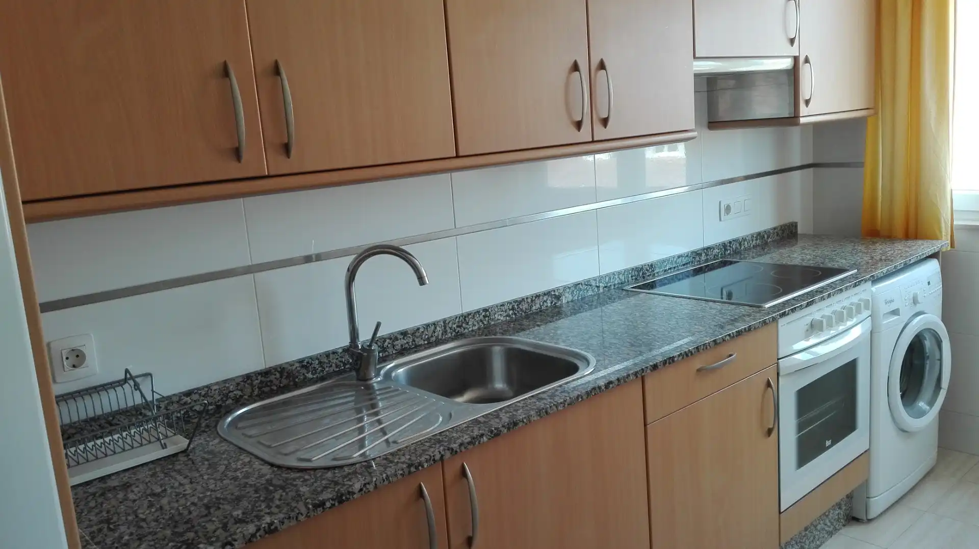 Flat with lift to rent in Rúa Xaquín Lorenzo, imagen 9
