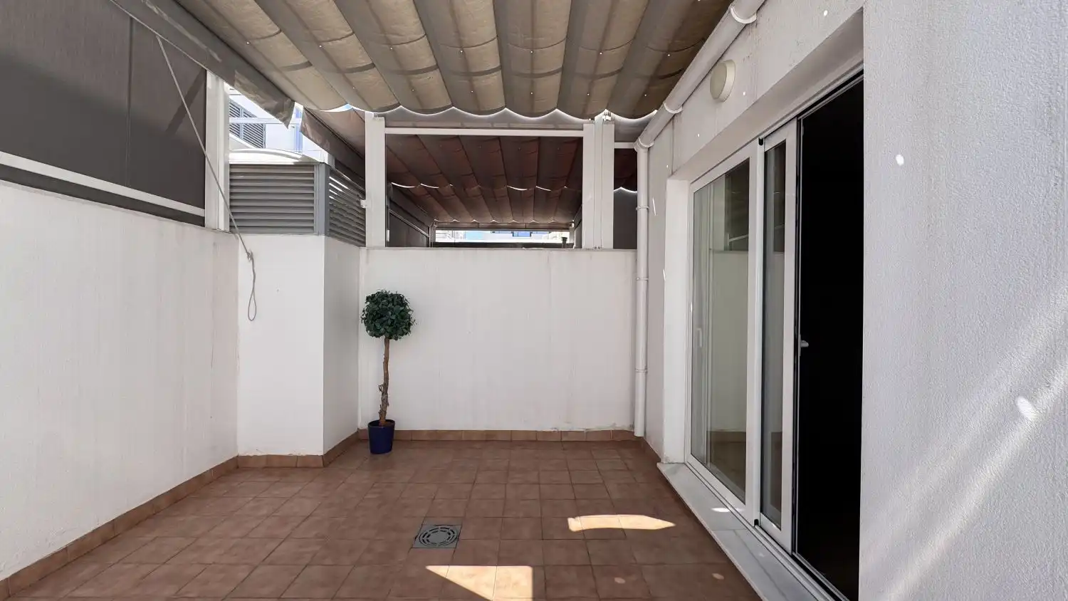 Terrace of Houses for sale in Sevilla  with Air Conditioner, Terrace and Storage room