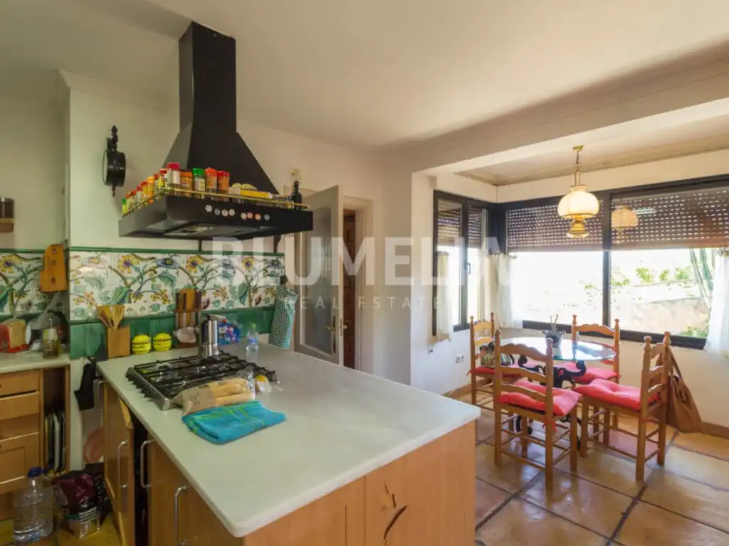 Houses for sale in Las Rotas / Les Rotes