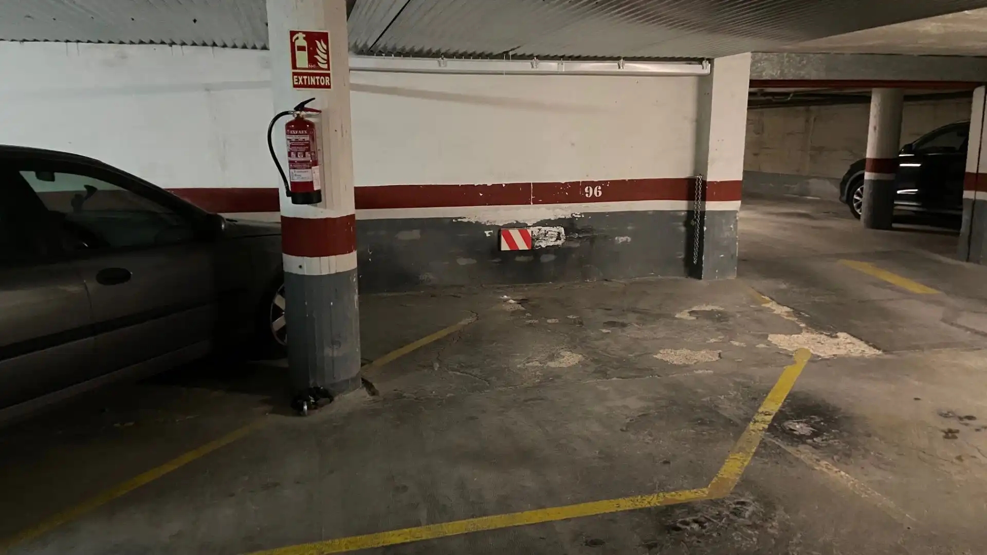 Parkplatz von Wohnung zur Miete in Tortosa mit Klimaanlage, Heizung und Terrasse