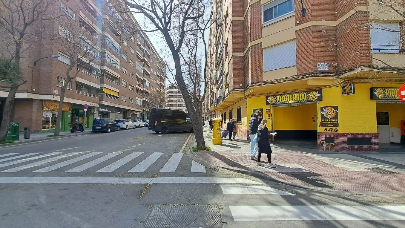 Außenansicht von Geschaftsraum zur Miete in Zaragoza
