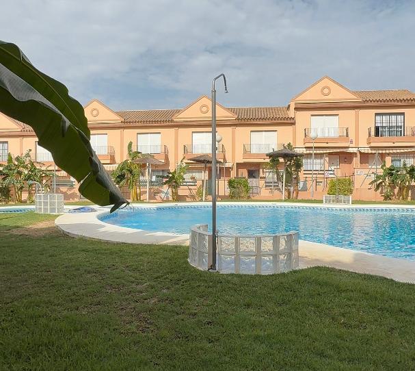 Photo 1 of Apartment for sale in Calle Nueva de la Barrosa, 43, Los Gallos, Cádiz