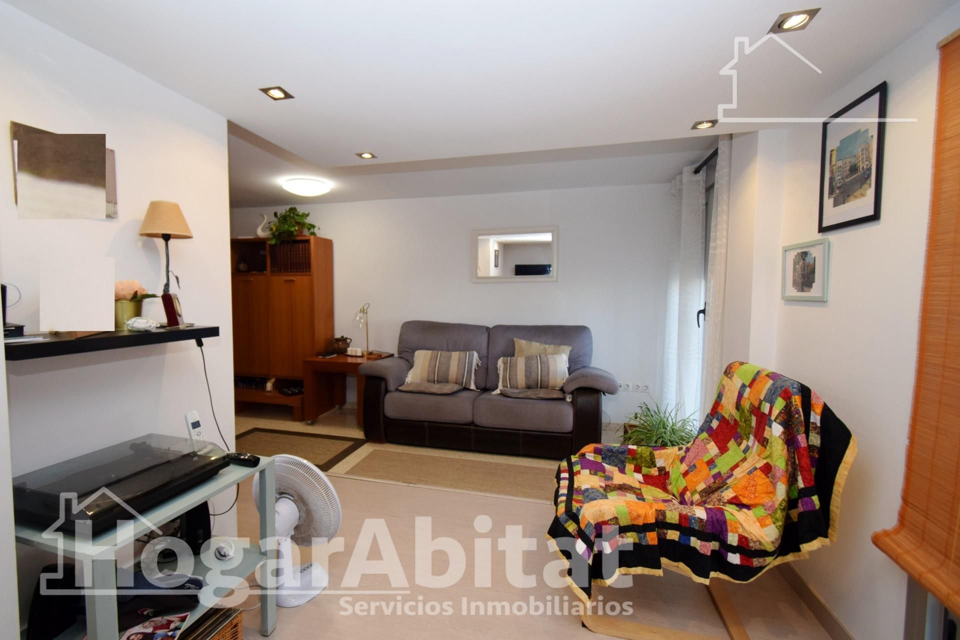Living room of Flat for sale in Vilamarxant  with Air Conditioner, Terrace and Storage room