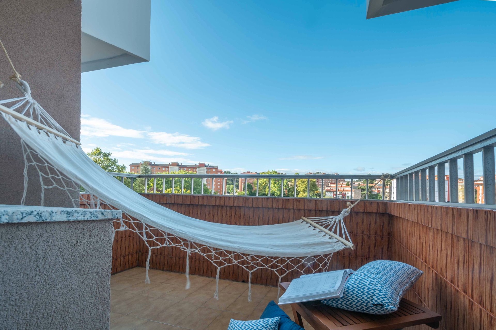 Terraza de Piso en venta en Avilés con Calefacción, Parquet y Terraza