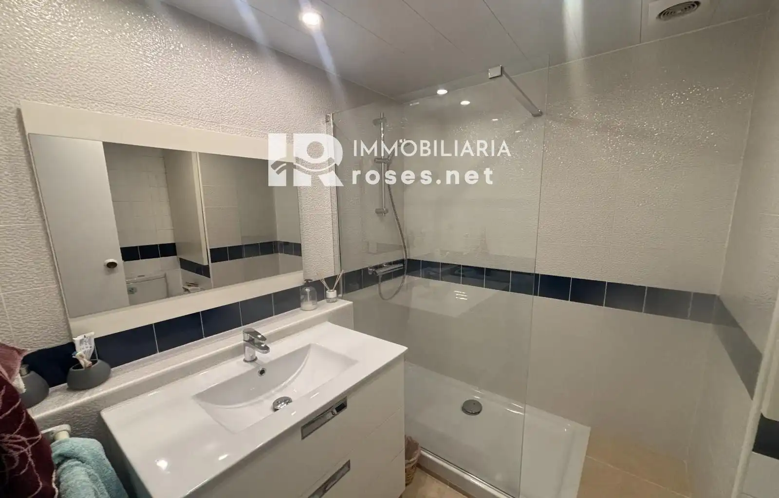 Studio avec piscine à vendre à ponnet, imagen 8