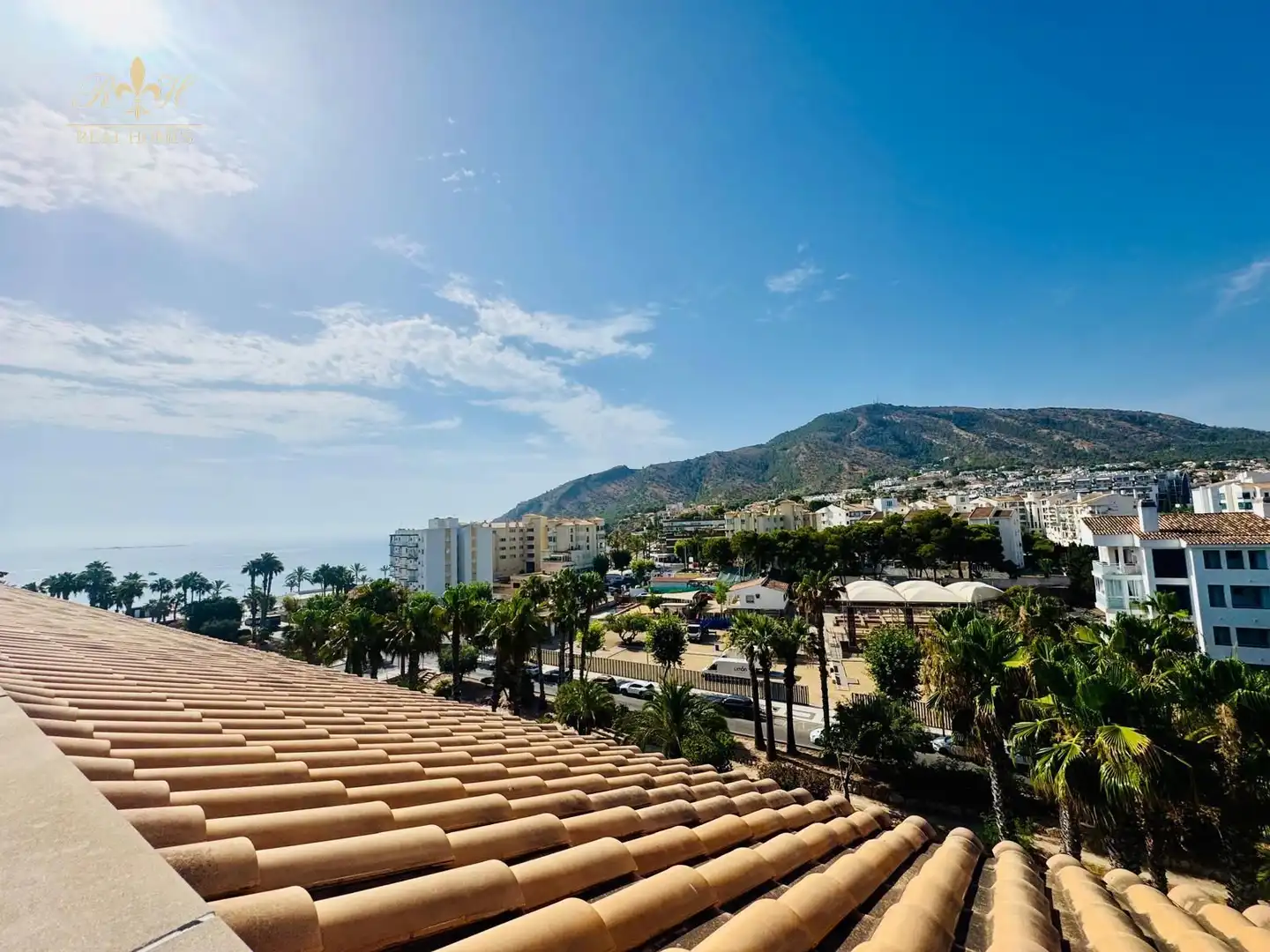 Außenansicht von Dachboden zur Miete in L'Alfàs del Pi mit Klimaanlage, Terrasse und Schwimmbad