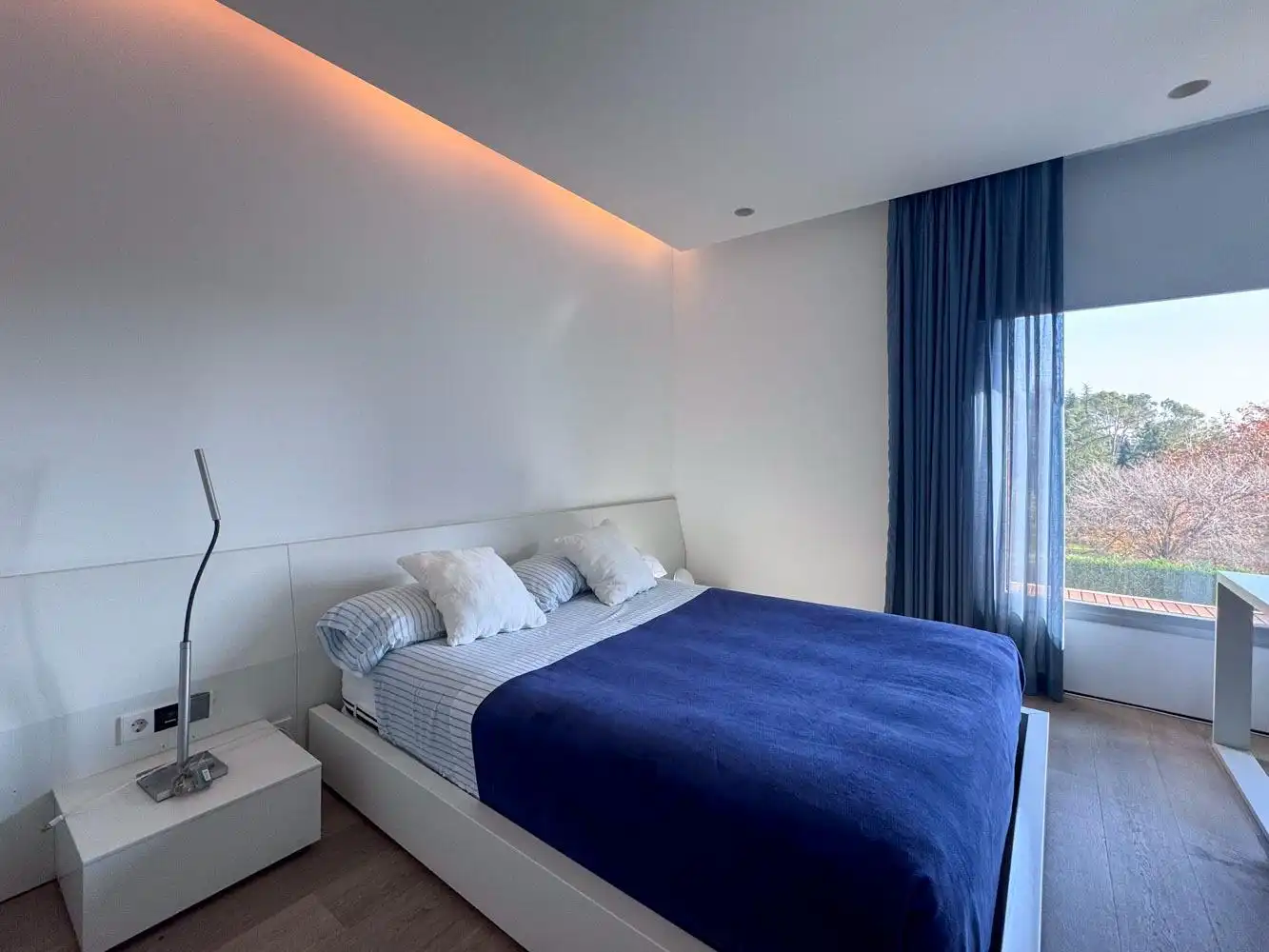 Bedroom of Houses for sale in Madrid  with Air Conditioner, Heating and Private garden