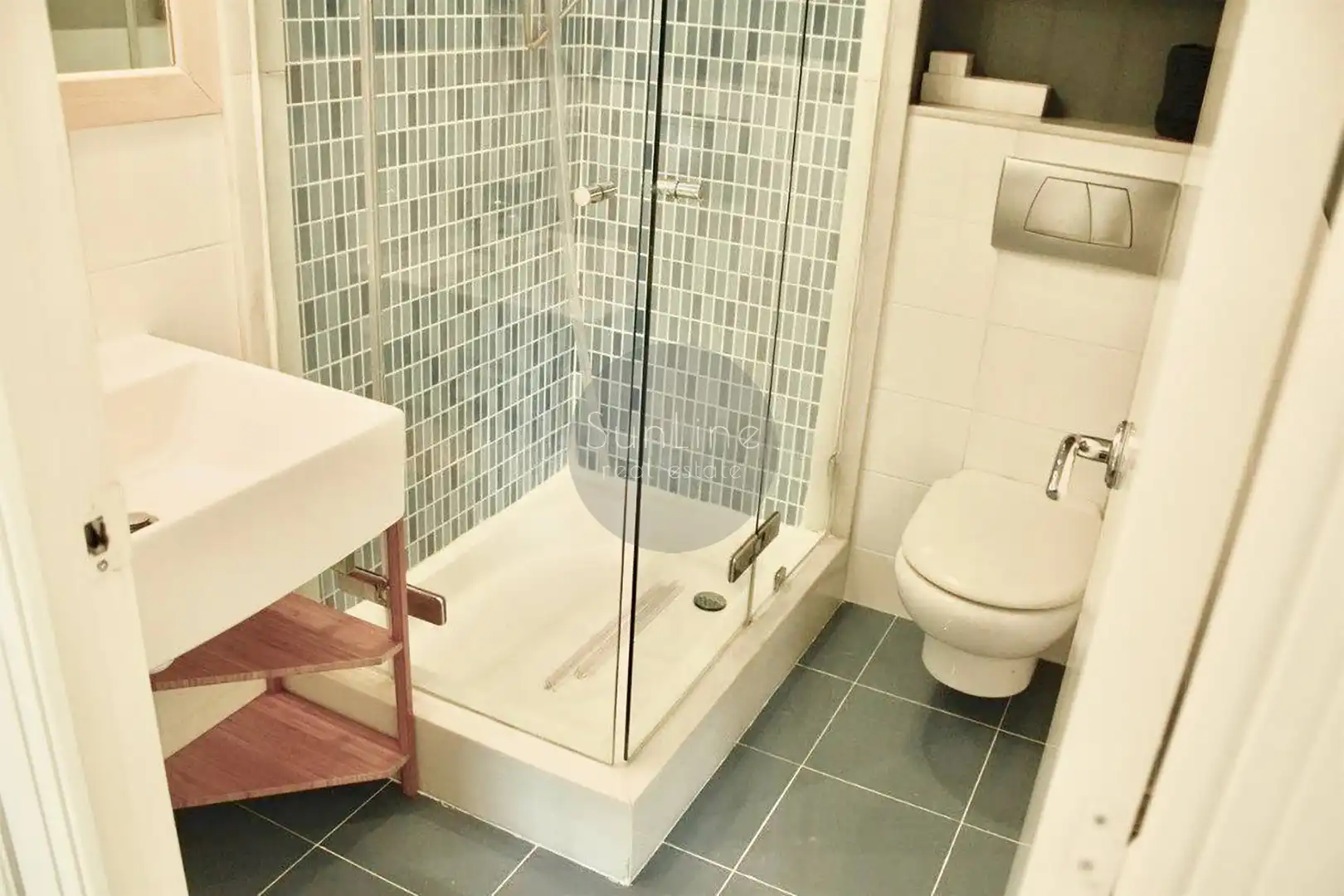 Bathroom of Flat for rent in Valencia  with Furnished and Balcony